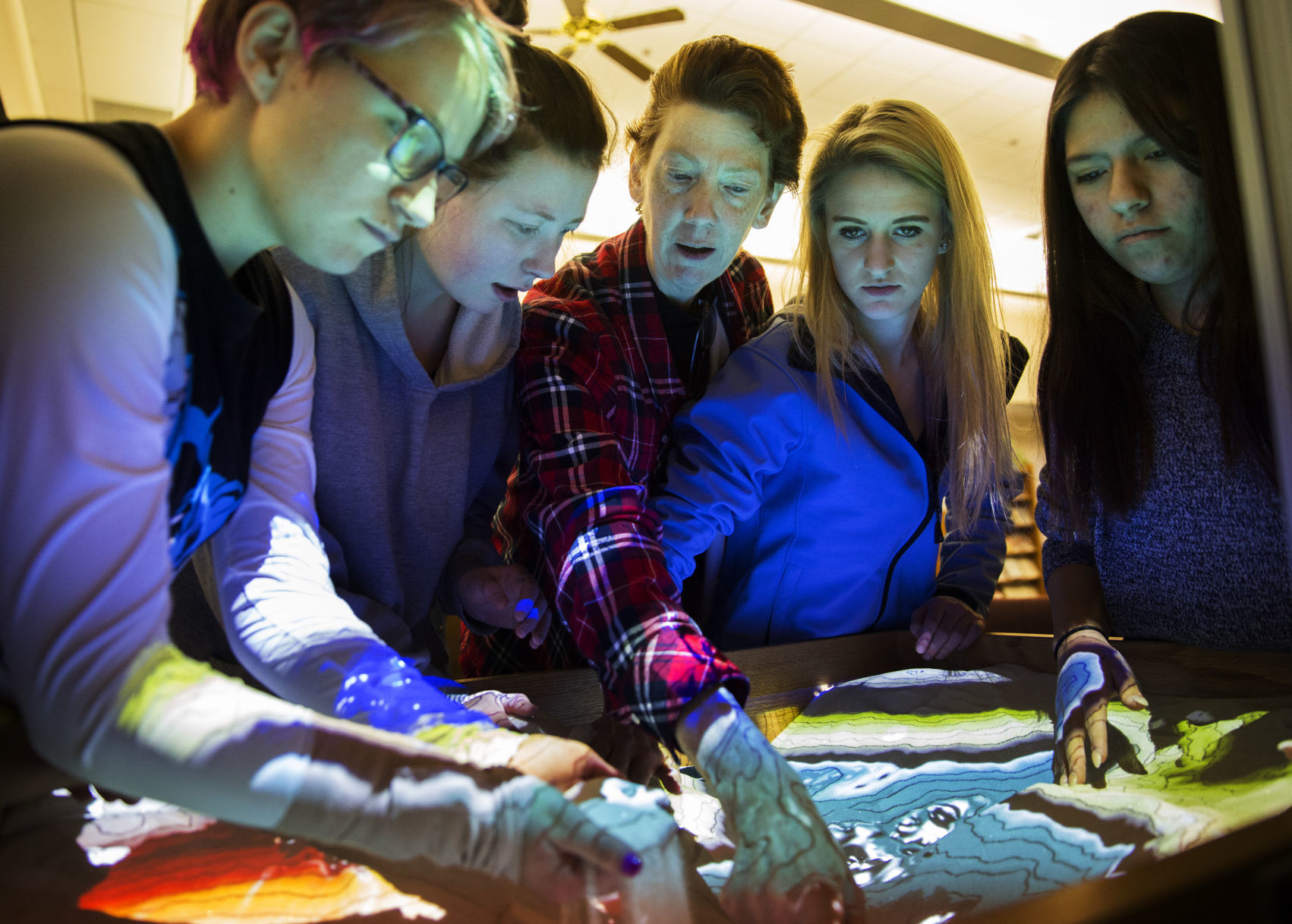 Augmented reality sandbox